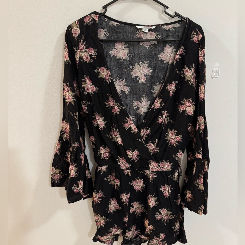 American Eagle Outfitters Black Floral Romper